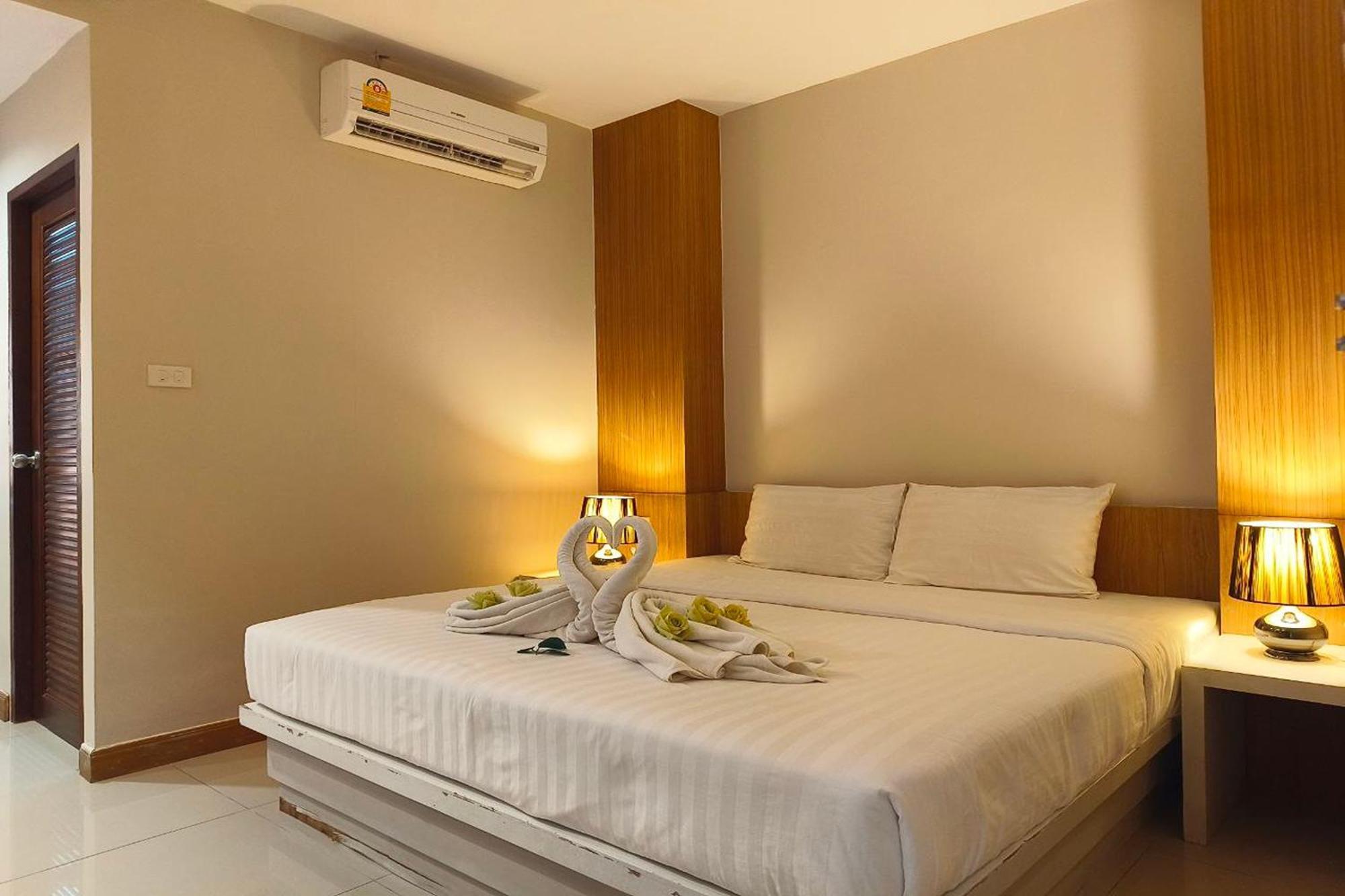 The Little Nest Phuket Hotel Kültér fotó